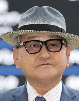 矢作芳人(やはぎ よしと)